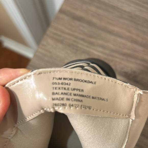 WORTHINGTON MEMORY FOAM-WOMEN BROOK DALE HEELS ZEBRA BOOTIES SIZE 7.5M - Picture 9 of 10